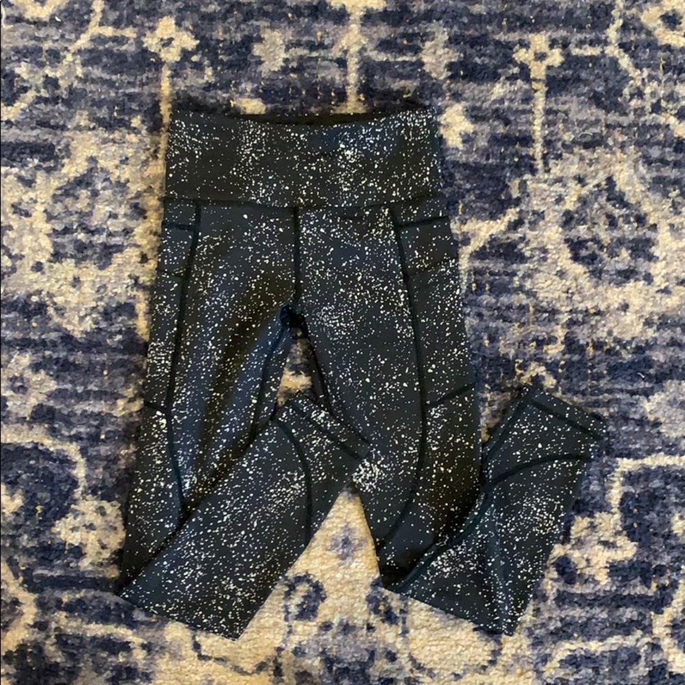 Zyia Light n Tight pockets Reflective